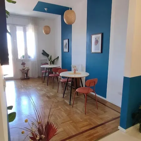 Nine And Three Quarters - Unique Design Guest house Bologna